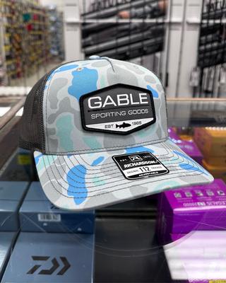 Gable Fishing Rod Hat – Richardson 112PFP Trucker Cap - Saltwater Duck Camo/Charcoal