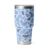 YETI RAMBLER 30 OZ TUMBLER: BLUECAMO